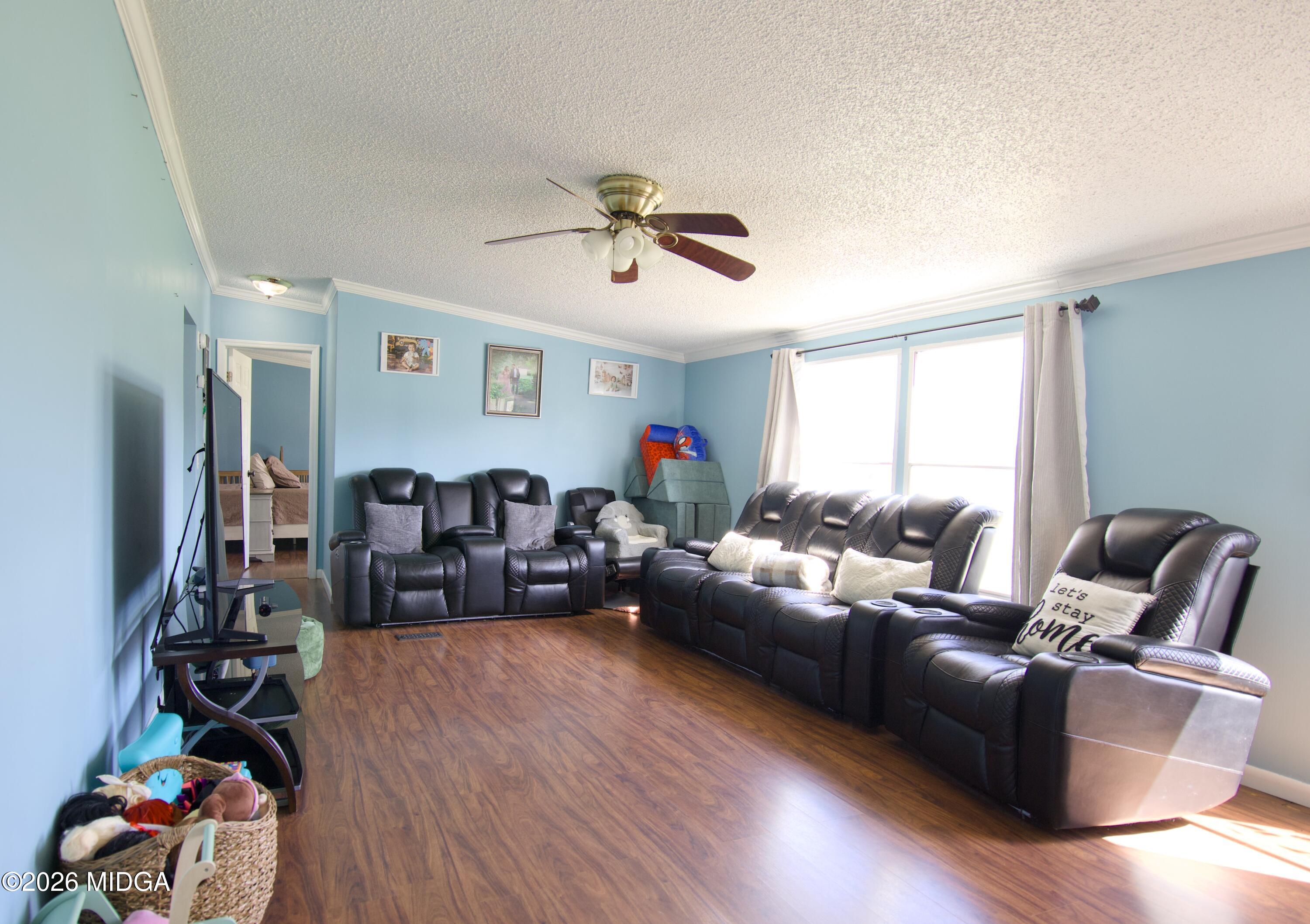 1945 Woolfolk Road Fort Valley, GA 31030 - Photo 3 of 29 IMG_4526