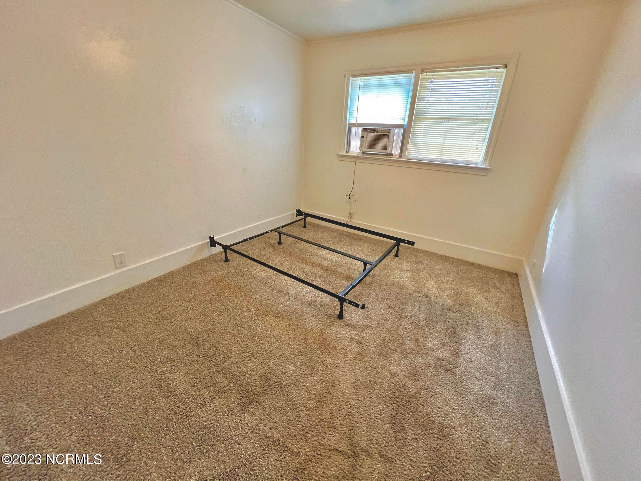2561 Leslie R Stroud Road Kinston, NC 28504 - Photo 11 of 24 400614644_1045654186680241_6317566687542