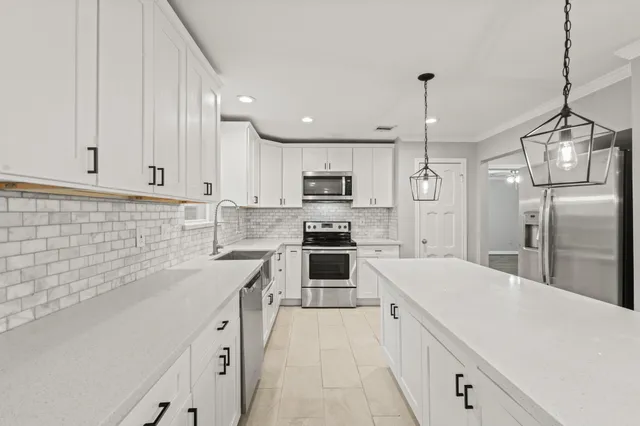 $2,695 | 410 Bauxhall Court, Katy, TX 77450