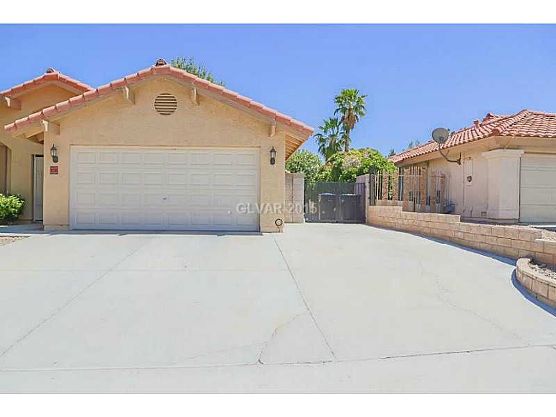 56 Reyburn Drive Henderson, NV 89074 - Photo 3 of 27 Property Photo.