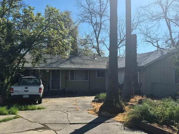 $325,000 | 2085 Cabot Avenue, Merced, CA 95348