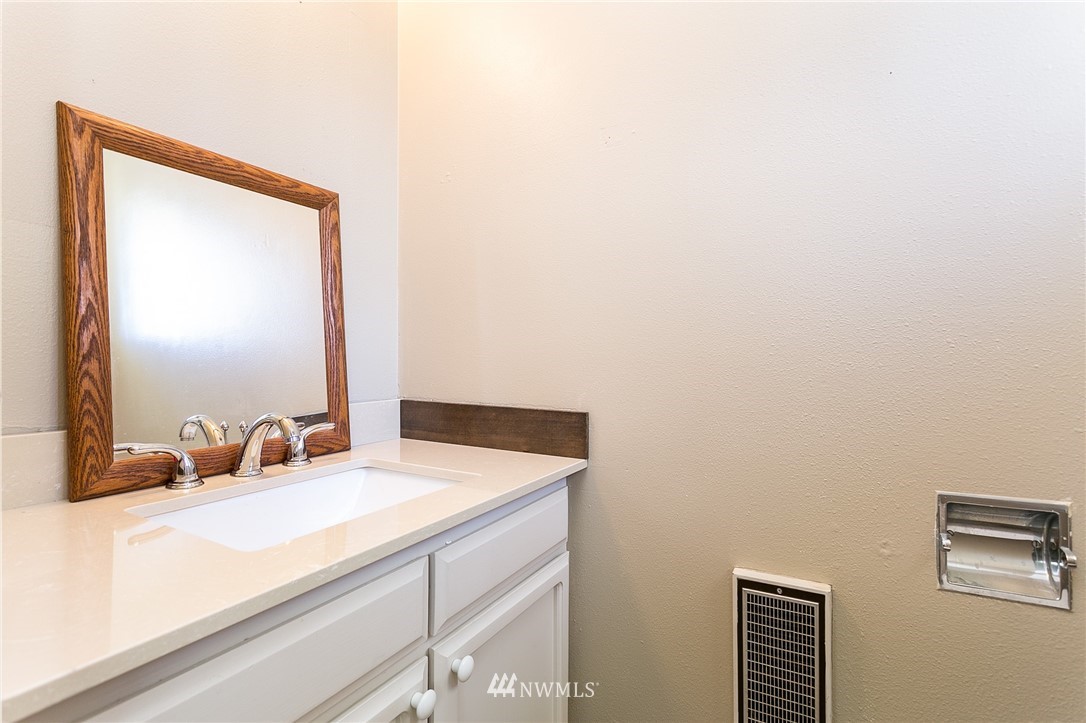 5519 Noon Road Bellingham, WA 98226 - Photo 12 of 40