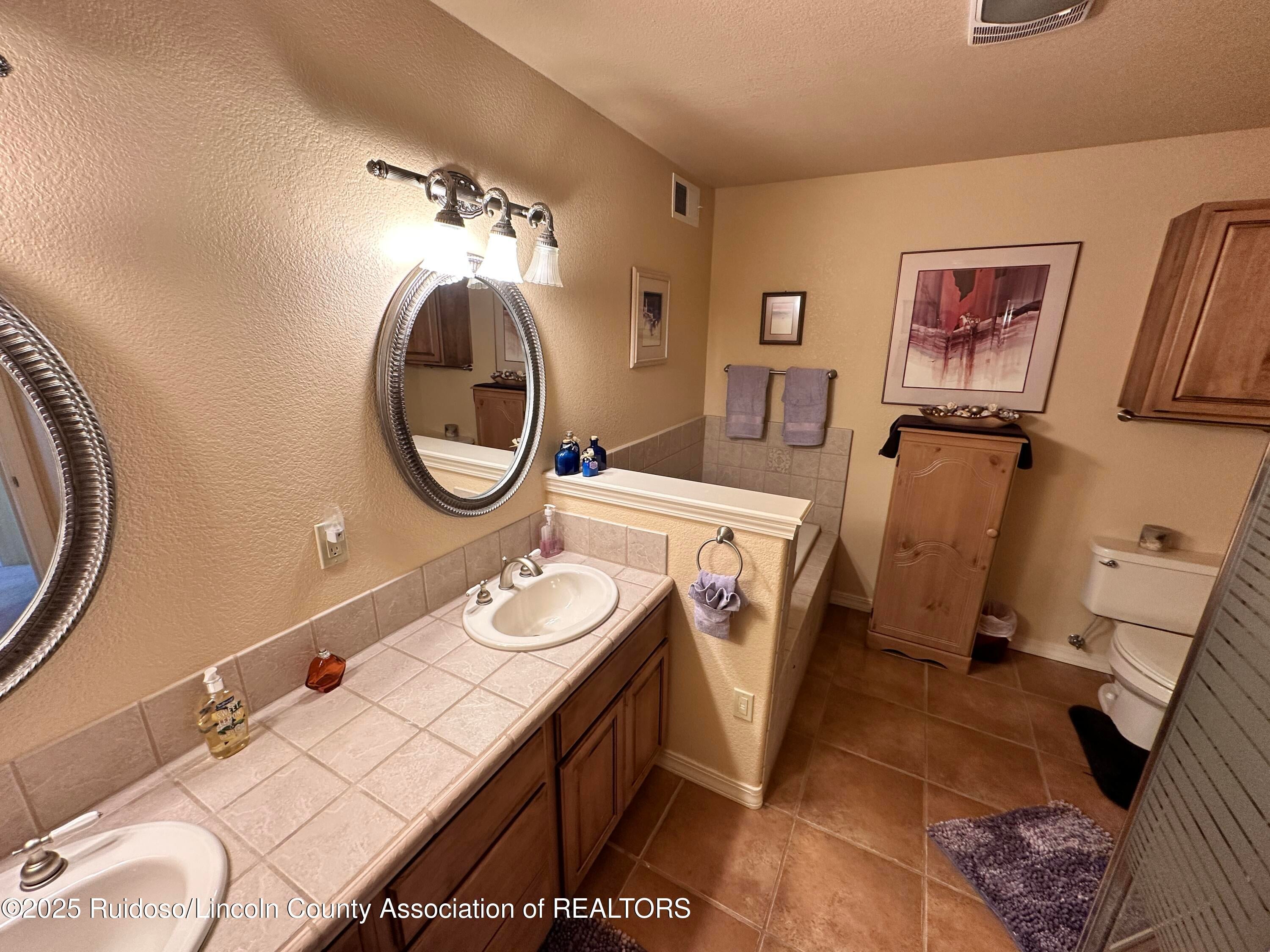 116 Racquet Drive Ruidoso, NM 88345 - Photo 13 of 25 PRIMARY BATH