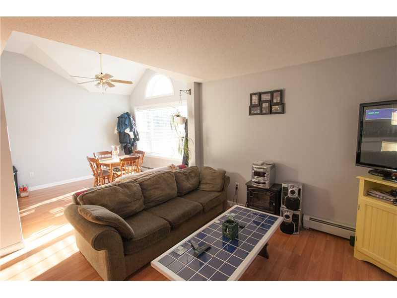 9 Cascade Road, Unit 2C Old Orchard Beach, ME 04064 - Photo 3 of 14 Interior Space/Layout.