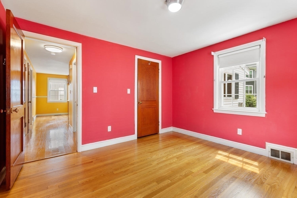 54 Como Road Boston, MA 02136 - Photo 20 of 37 Gallery Image 20