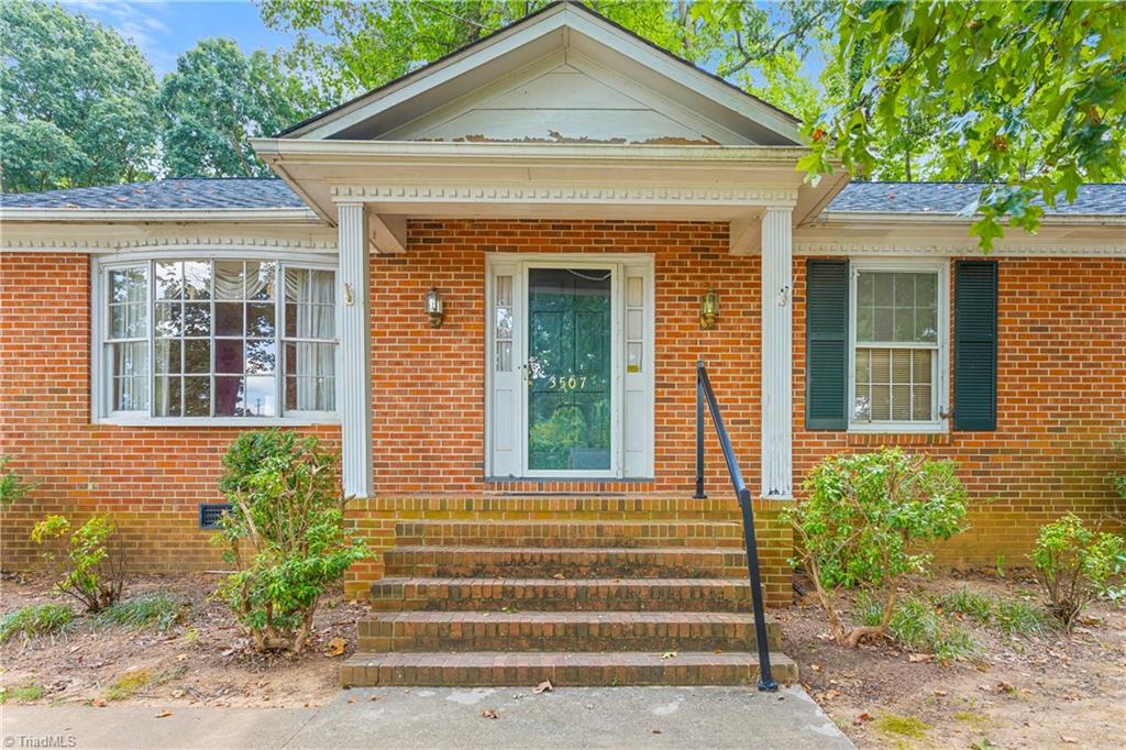 3507 Charing Cross Road Greensboro, NC 27455 - Photo 2 of 30 Gallery Image 2