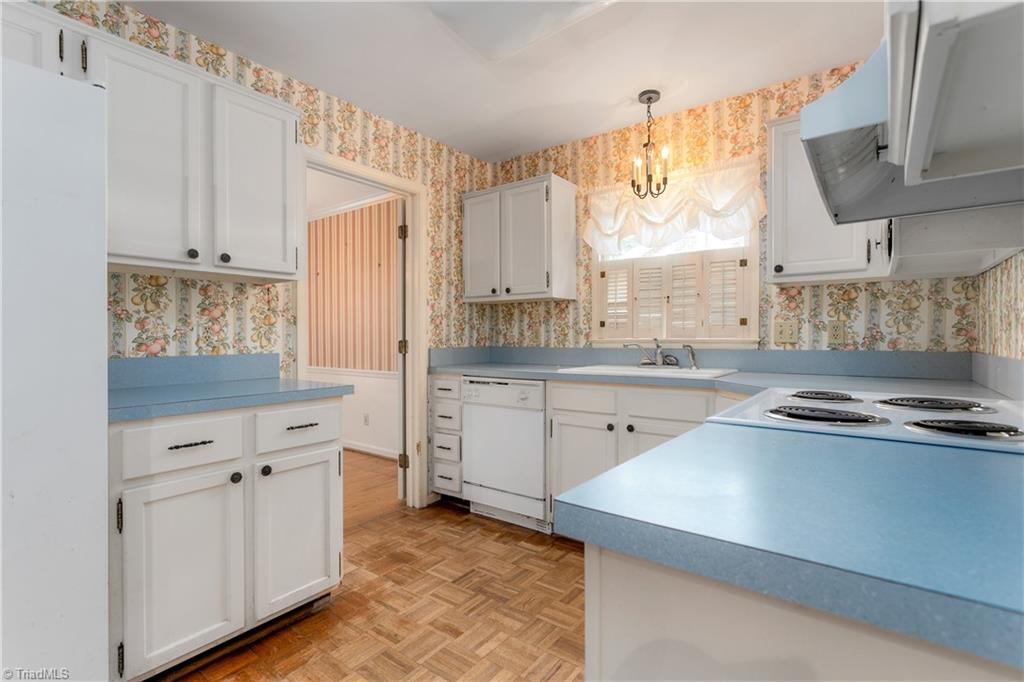 3507 Charing Cross Road Greensboro, NC 27455 - Photo 12 of 30 Gallery Image 12
