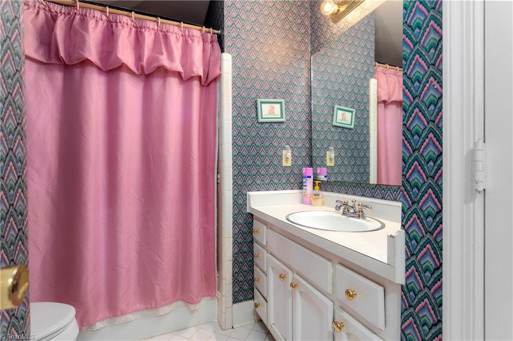 3507 Charing Cross Road Greensboro, NC 27455 - Photo 17 of 30 Gallery Image 17