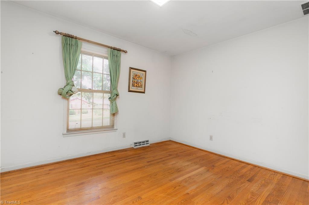 3507 Charing Cross Road Greensboro, NC 27455 - Photo 18 of 30 Gallery Image 18