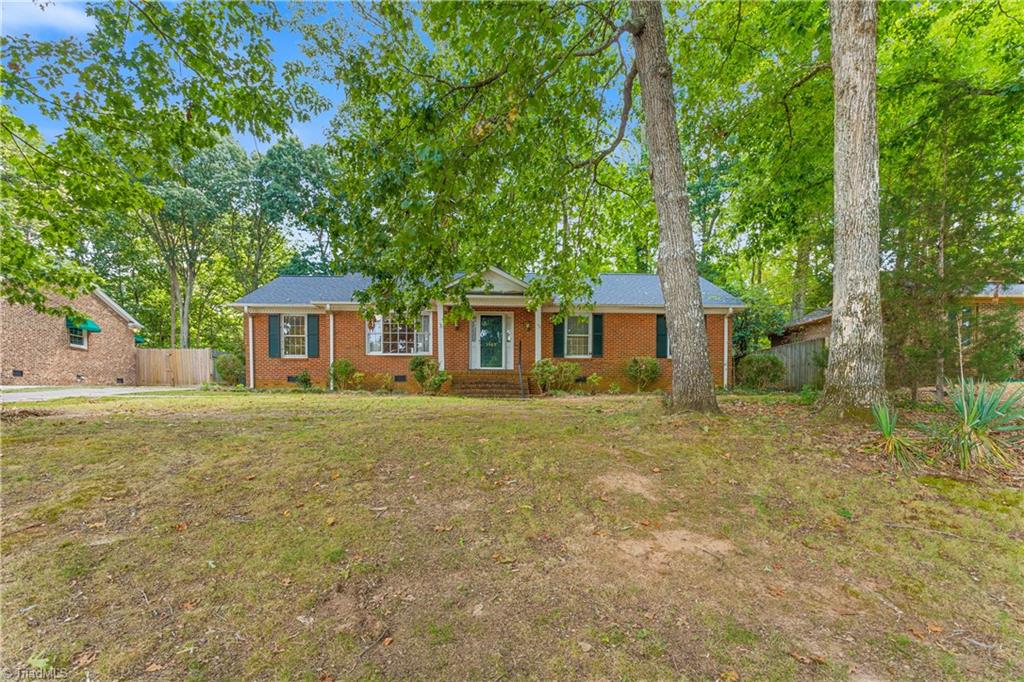 3507 Charing Cross Road Greensboro, NC 27455 - Photo 3 of 30 Gallery Image 3