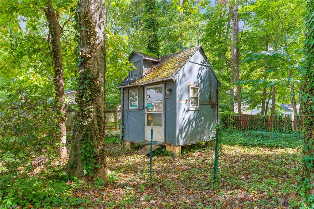 3507 Charing Cross Road Greensboro, NC 27455 - Photo 29 of 30 Gallery Image 29