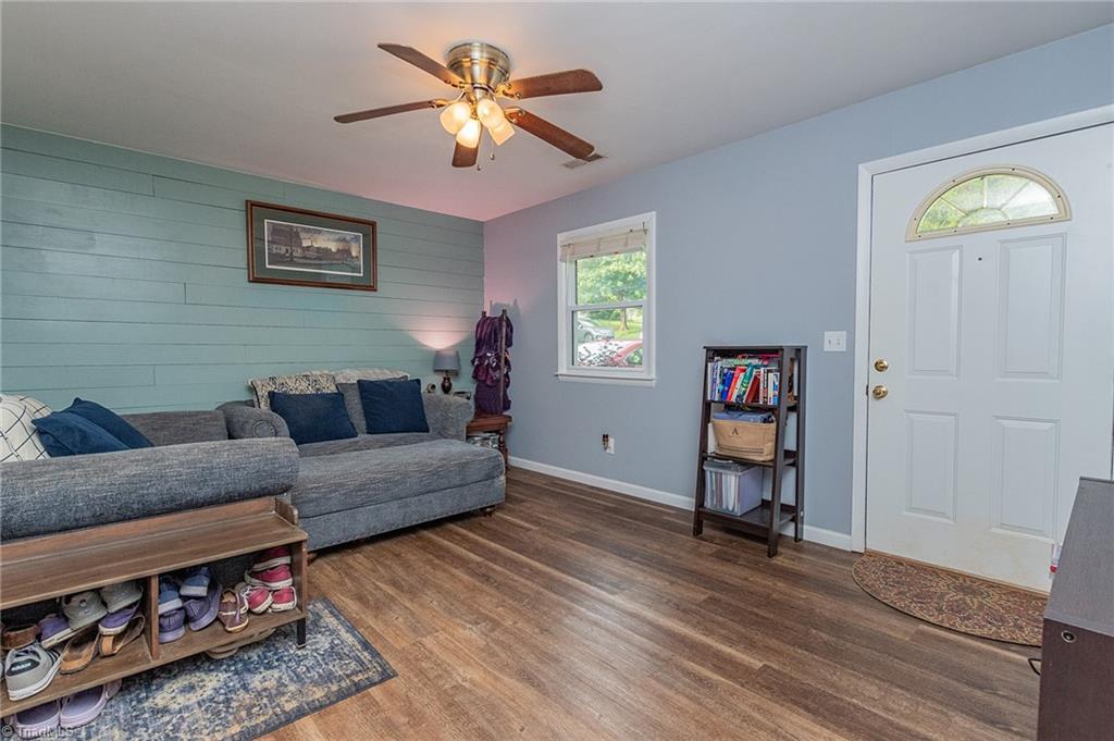 105 Locust Road King, NC 27021 - Photo 8 of 28