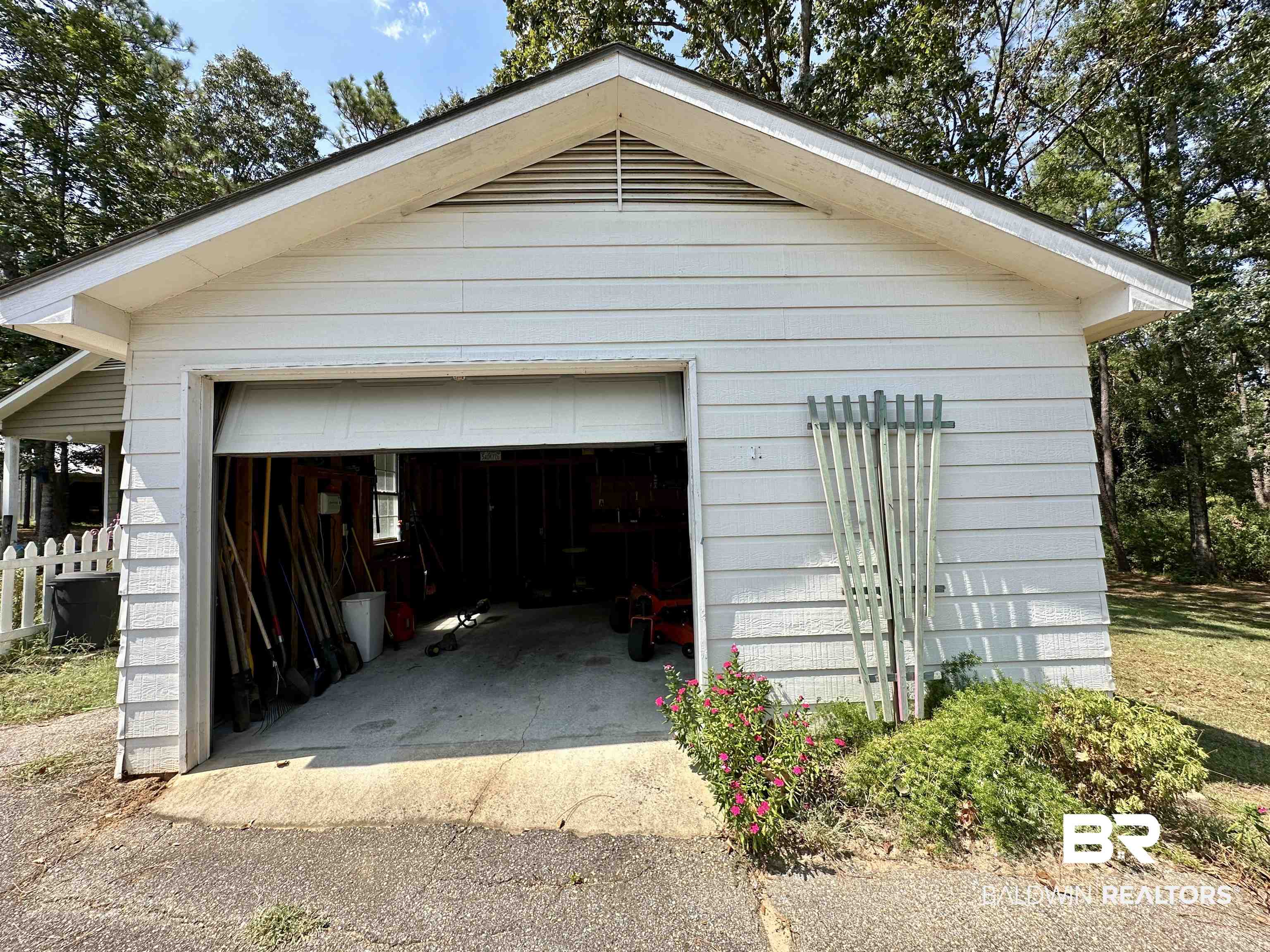 16403 Faulkner Road Bay Minette, AL 36507 - Photo 6 of 48 Outside Storage