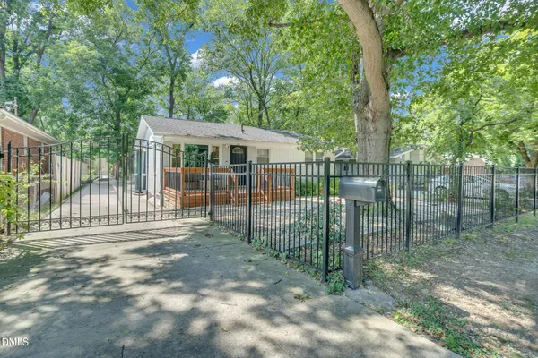 $400,000 | 618 Troy Street, Durham, NC 27703