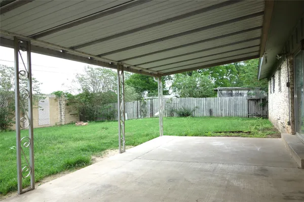 $1,800 | 1416 Cardinal Hill Drive, Unit A, Austin, TX 78758
