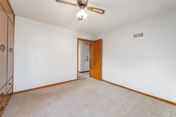 $139,000 | 315 East 12th Street, Blue Earth, MN 56013
