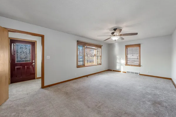 $139,000 | 315 East 12th Street, Blue Earth, MN 56013