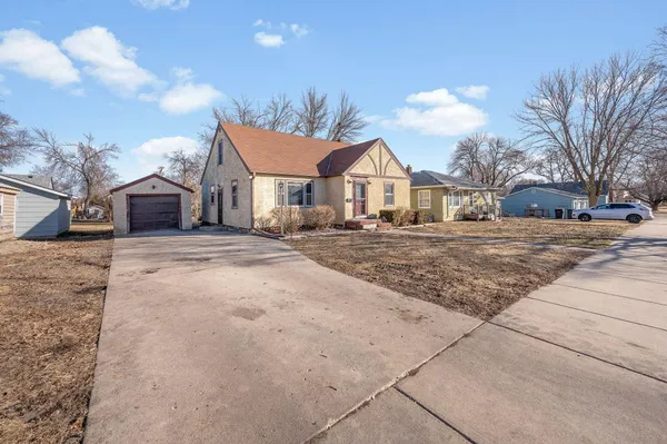 $139,000 | 315 East 12th Street, Blue Earth, MN 56013