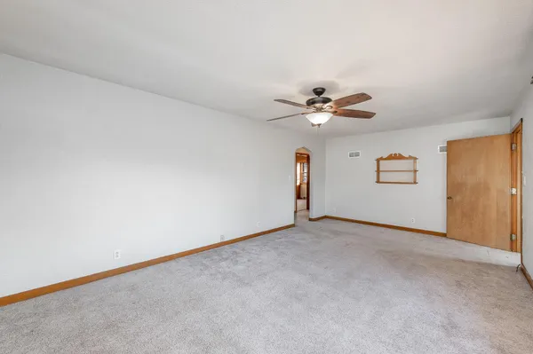 $139,000 | 315 East 12th Street, Blue Earth, MN 56013