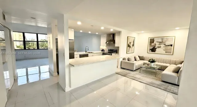 $3,100 | 20441 Northeast 30th Avenue, Unit 4129, Aventura, FL 33180