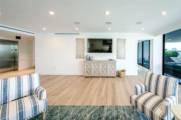 $3,950,000 | 1930 Bay Drive, Unit 1, Miami Beach, FL 33141
