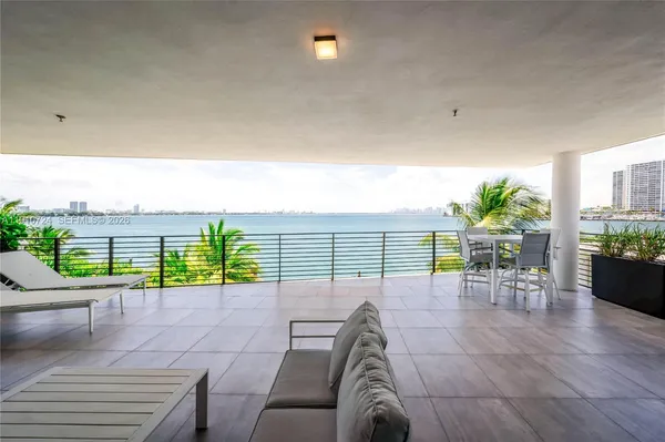$3,950,000 | 1930 Bay Drive, Unit 1, Miami Beach, FL 33141