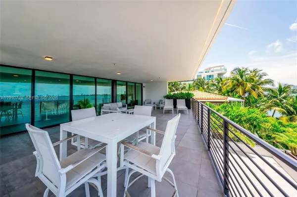 $3,950,000 | 1930 Bay Drive, Unit 1, Miami Beach, FL 33141
