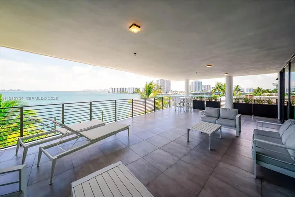 $3,950,000 | 1930 Bay Drive, Unit 1, Miami Beach, FL 33141