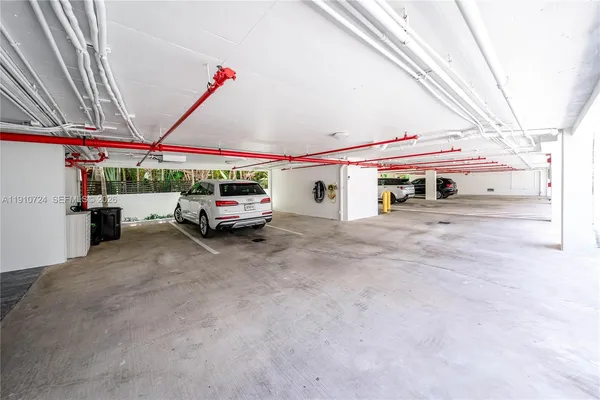 $3,950,000 | 1930 Bay Drive, Unit 1, Miami Beach, FL 33141