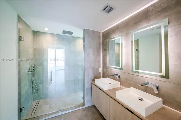 $3,950,000 | 1930 Bay Drive, Unit 1, Miami Beach, FL 33141