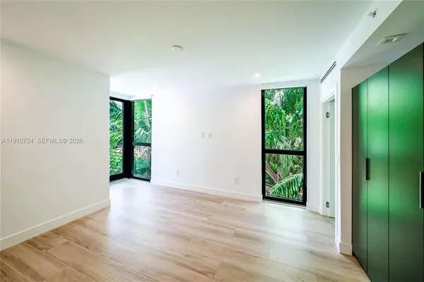 $3,950,000 | 1930 Bay Drive, Unit 1, Miami Beach, FL 33141