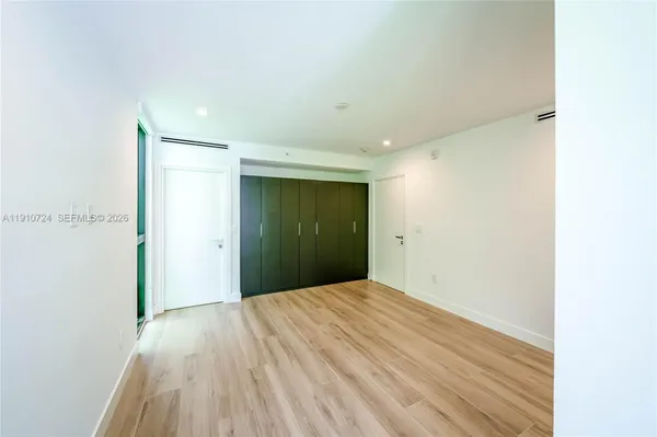 $3,950,000 | 1930 Bay Drive, Unit 1, Miami Beach, FL 33141