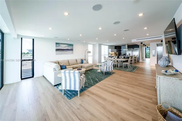 $3,950,000 | 1930 Bay Drive, Unit 1, Miami Beach, FL 33141