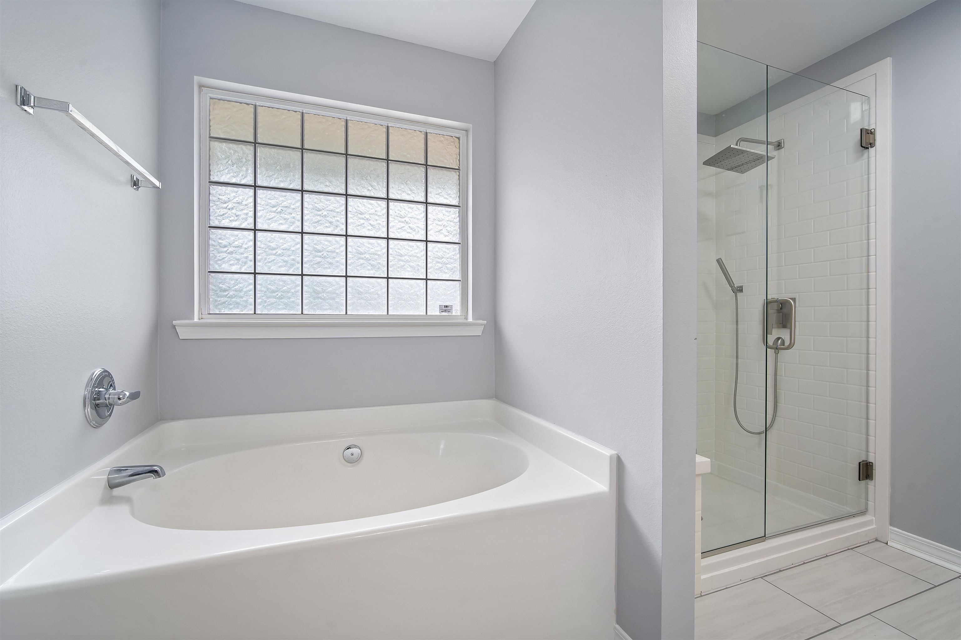 10713 Rigby Drive Mobile, AL 36695 - Photo 19 of 35 Bathroom