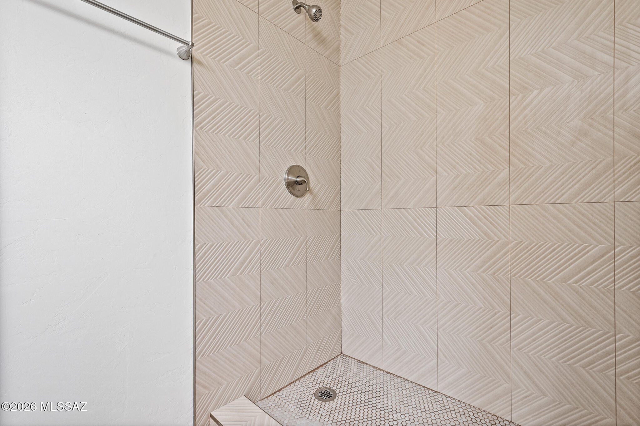 1416 South Country Club Road Tucson, AZ 85713 - Photo 16 of 32 Bathroom