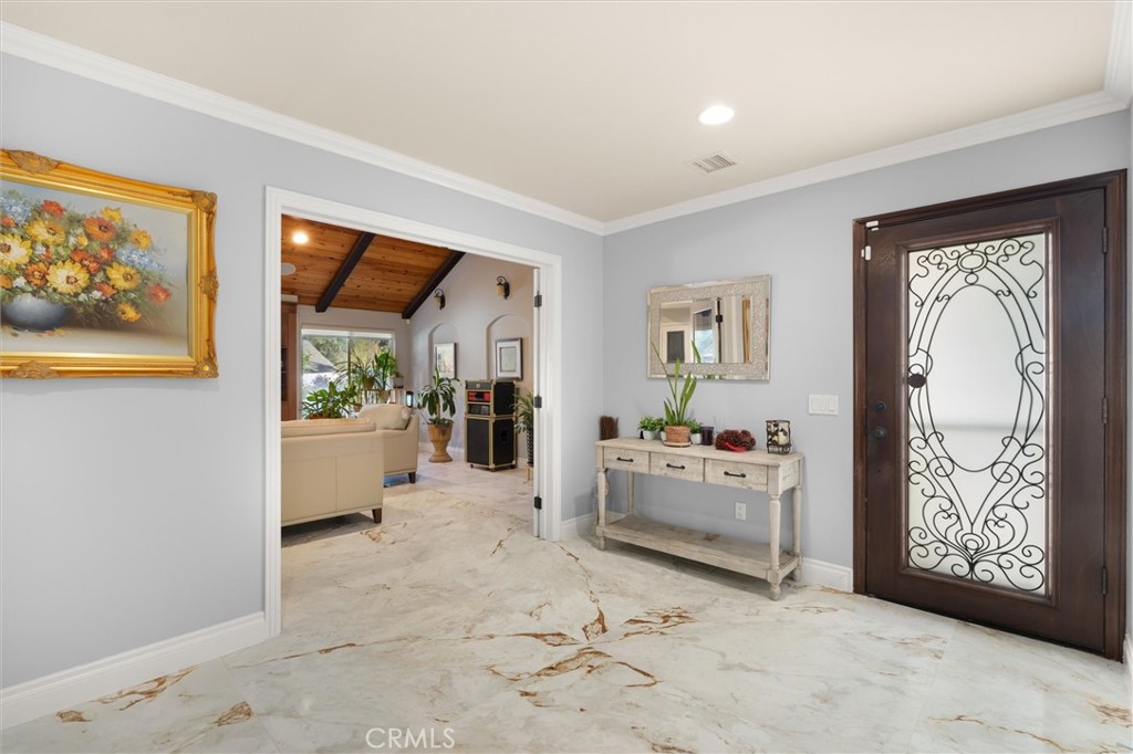 941 Laguna Road Fullerton, CA 92835 - Photo 17 of 52 Gallery Image 17