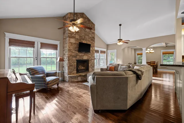 $429,000 | 5407 Alvin C York Highway, Whitwell, TN 37397