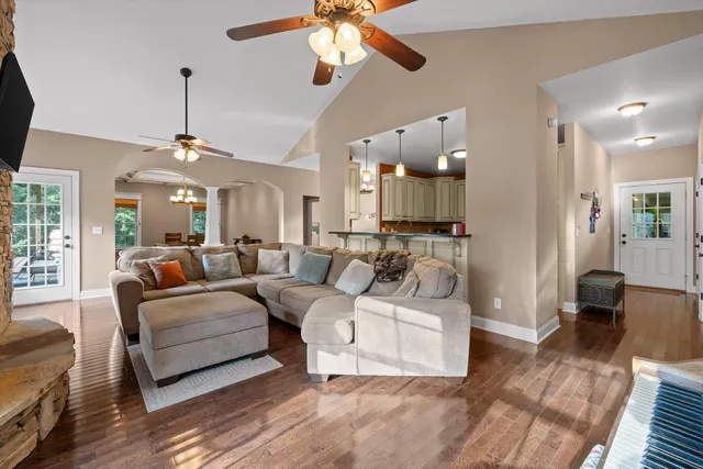 $429,000 | 5407 Alvin C York Highway, Whitwell, TN 37397