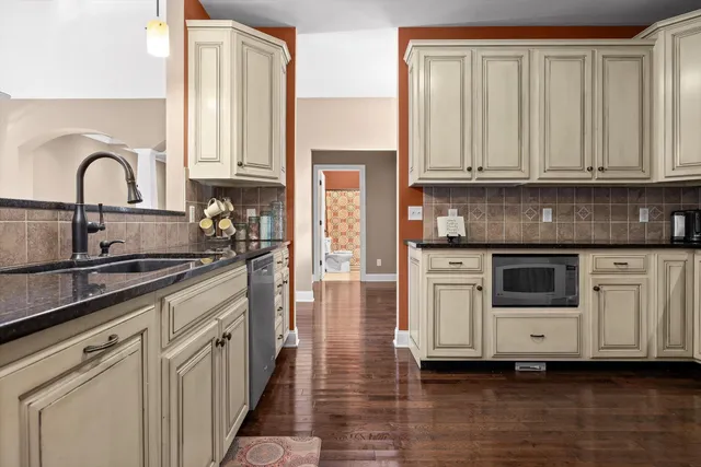 $429,000 | 5407 Alvin C York Highway, Whitwell, TN 37397