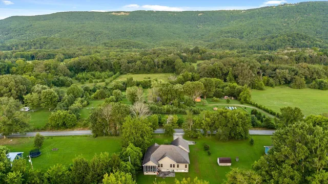 $429,000 | 5407 Alvin C York Highway, Whitwell, TN 37397