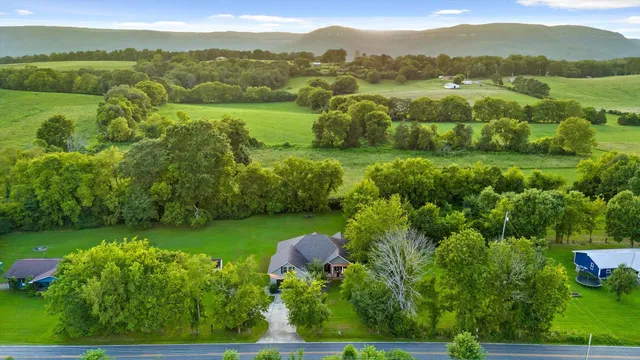 $429,000 | 5407 Alvin C York Highway, Whitwell, TN 37397