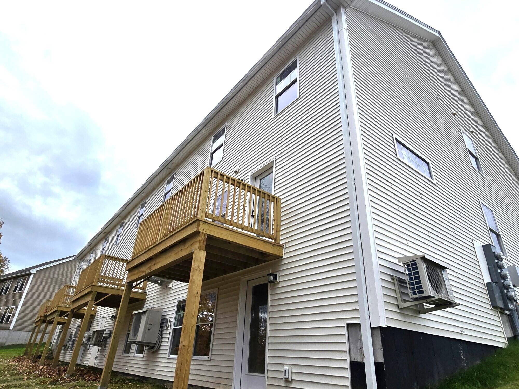 21 Signal Street, Unit I3 Springvale, ME 04083 - Photo 14 of 57