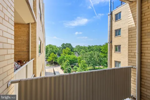$225,000 | 4600 Connecticut Avenue Northwest, Unit 717, Washington, DC 20008