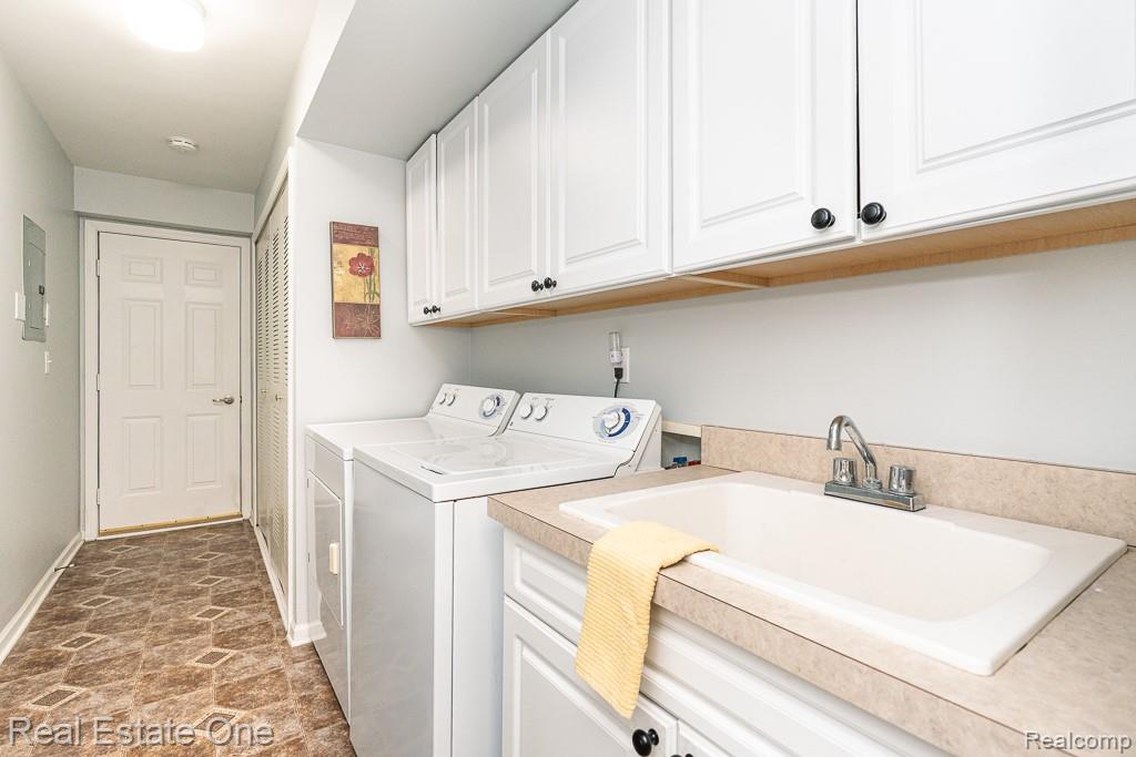 3544 Oakmonte Boulevard Rochester, MI 48306 - Photo 18 of 27
