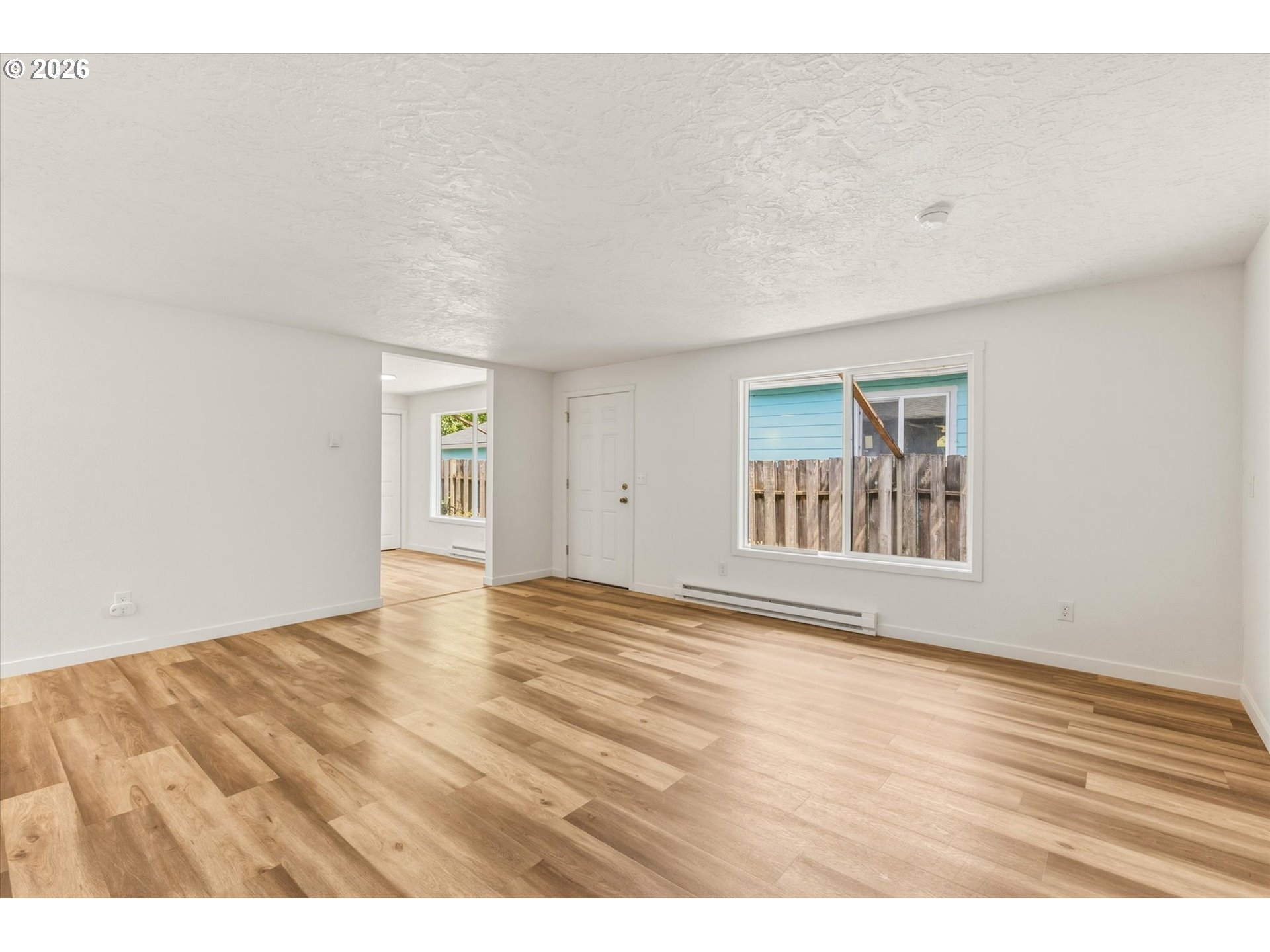 360 24th Avenue Longview, WA 98632 - Photo 20 of 36 Living Room