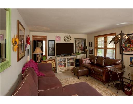 46 Newhall Road Wells, ME 04090 - Photo 13 of 25 Den/Family/Great Room.