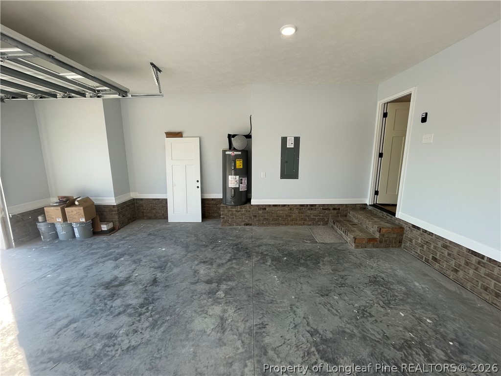 2677 Smith Mill Road Lumberton, NC 28358 - Photo 24 of 27 a view of empty room with ceiling fan