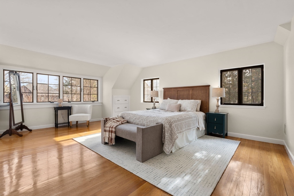 100 Larchmont Road Melrose, MA 02176 - Photo 11 of 38 Gallery Image 11
