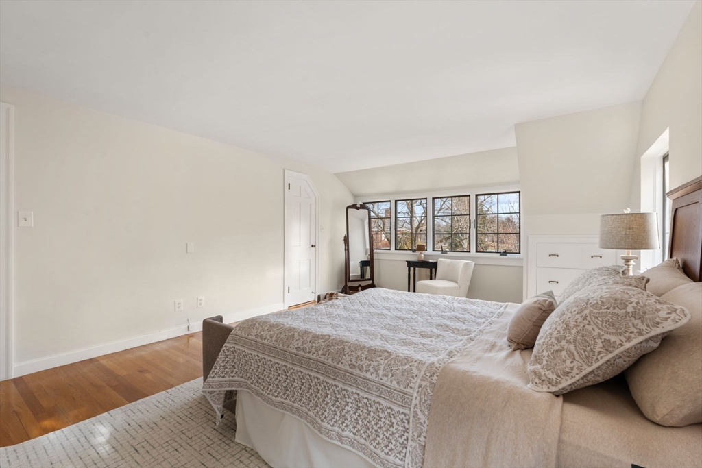 100 Larchmont Road Melrose, MA 02176 - Photo 13 of 38 Gallery Image 13