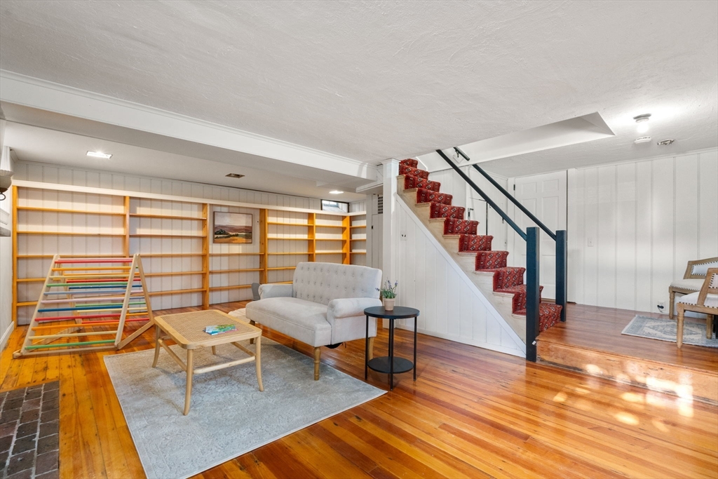 100 Larchmont Road Melrose, MA 02176 - Photo 19 of 38 Gallery Image 19